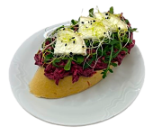 Chlebíček řepa a kozí sýr